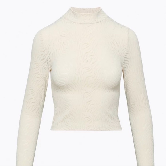 Aritzia Babaton Shapelace Mockneck Long Sleeve Cream Cropped Blouse - Picture 11 of 13